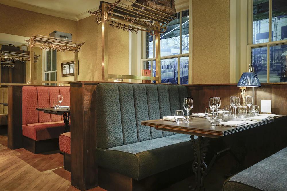 Harper'S Steakhouse With Rooms, เฮเซิลเมียร์ ภายนอก รูปภาพ